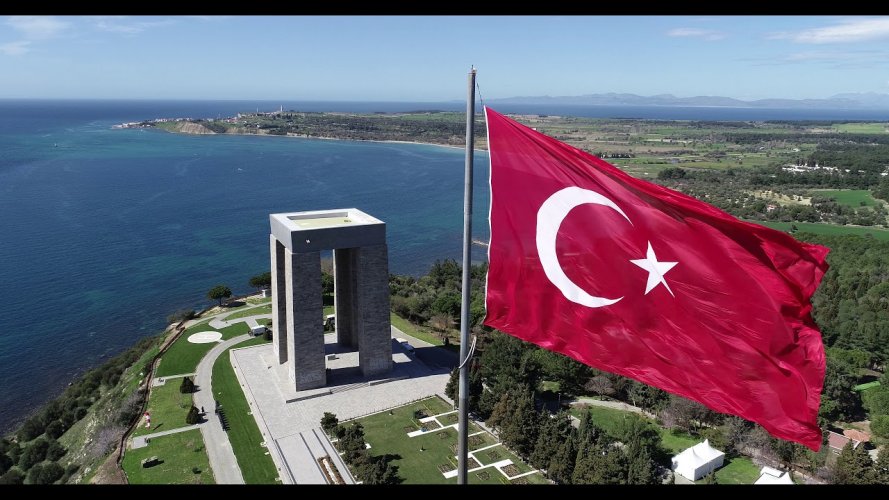 Canakkale-Turkusu-by-Pertevniyal-High-School-in-memory-of-the-martyrs-in-Gallipoli-Campaign